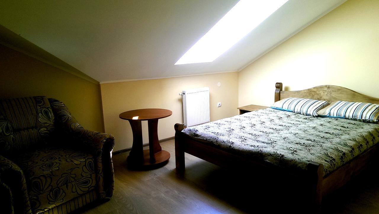 Mini-Hotel Na Pidgradskiy Uzhhorod Room photo
